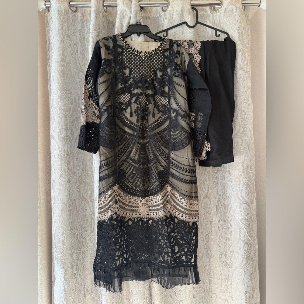 Chic Black and Cream Lace Dress